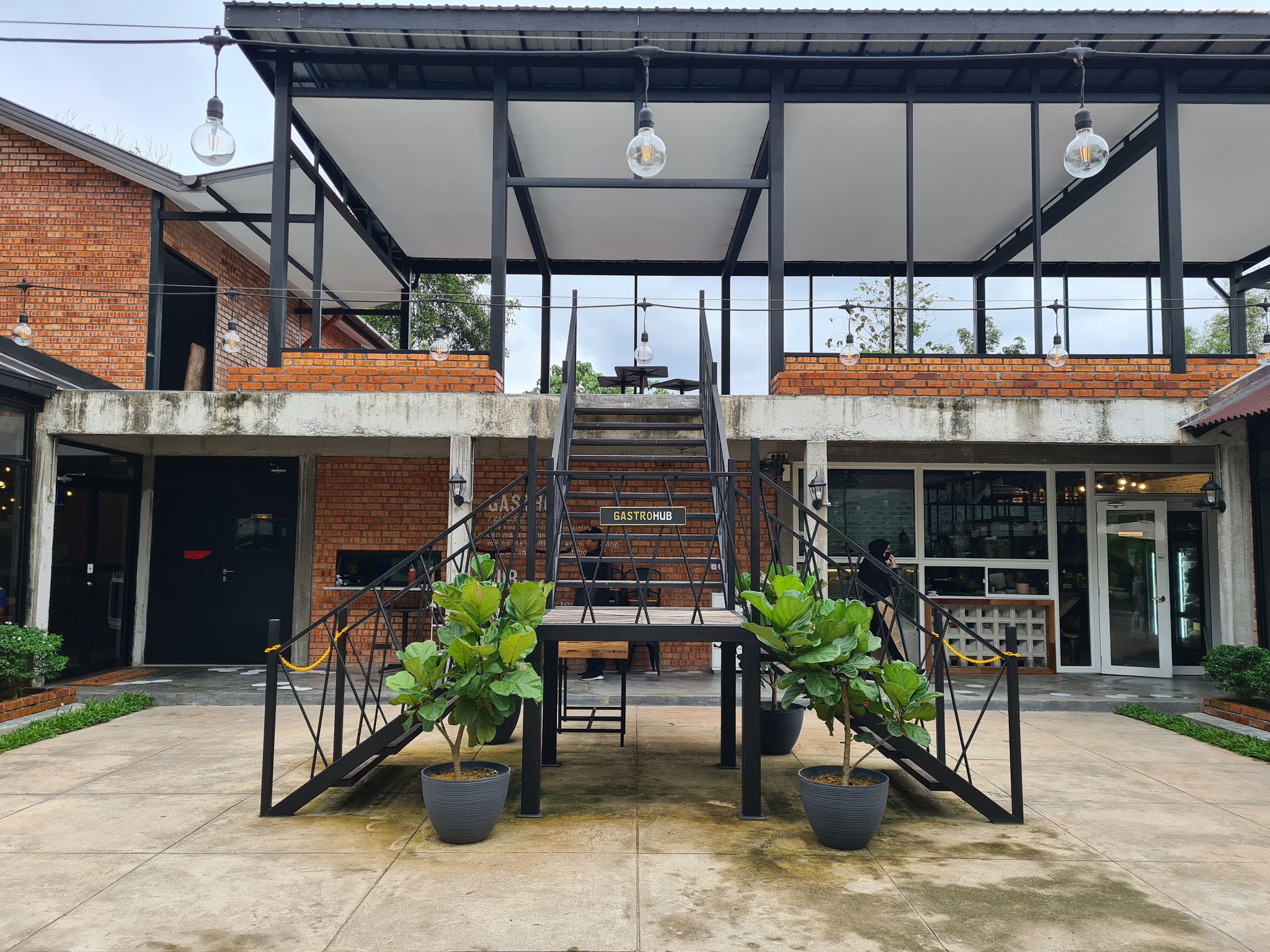 WANDERLUST DJ Gastrohub, Bandar Baru Nilai