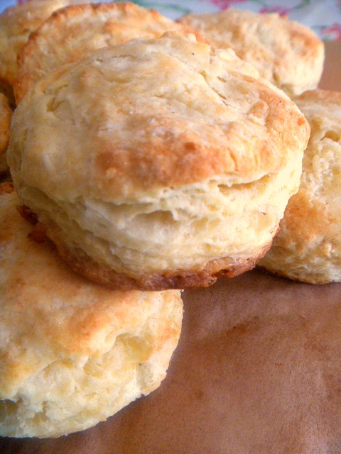 How to EAT a scone:  take one hot scone, split open and spread with butter or jelly so it's ooooozing out the sides and dripping on your fingers as you eat it. - Slice of Southern