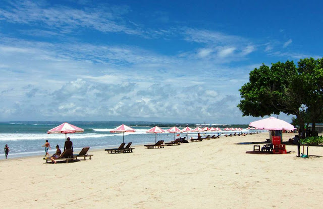 Harga Tiket Masuk dan Fasilitas Pantai Kuta Bali Terbaru