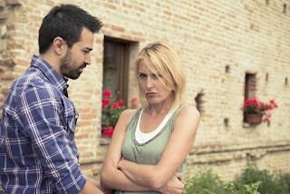 Berkedok Care,Tapi 5 Tanda Ini Buktikan Bahwa Doi Gak Tertarik Denganmu Berkedok Care,Tapi 5 Tanda Ini Buktikan Bahwa Doi Gak Tertarik Denganmu