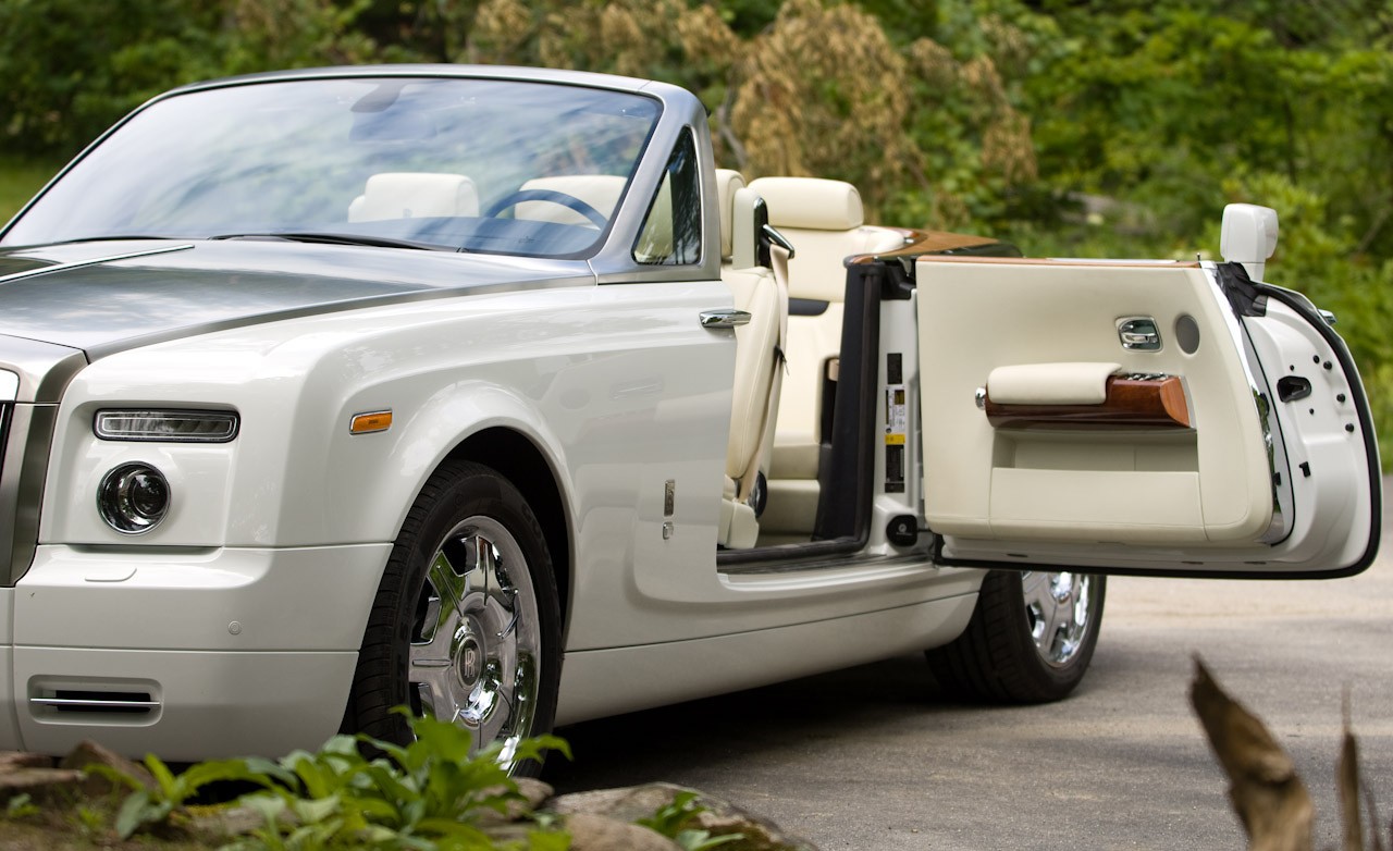 Роллс ройс драйв. Rolls Royce Phantom Drophead. Rolls Royce Phantom купе. Phantom Drophead Coupe. Rolls Royce Phantom Coupe Drophead 2011.