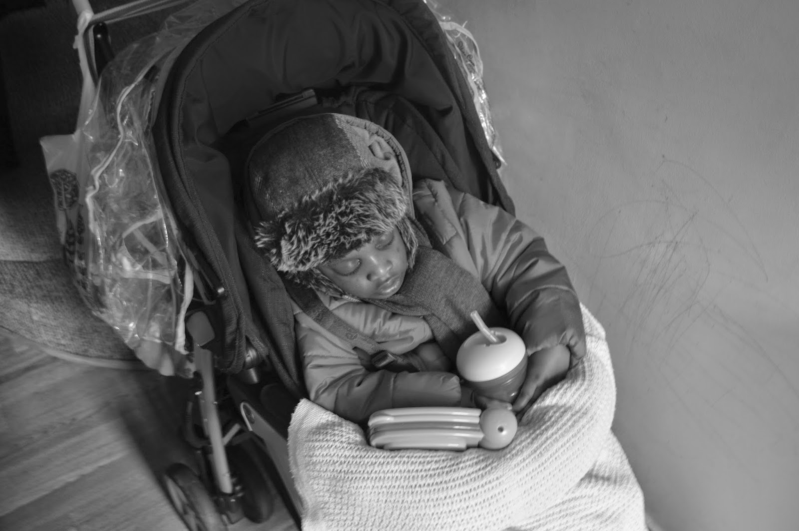 Sneaky Peeky Snaps 1 MELLIES CORNER