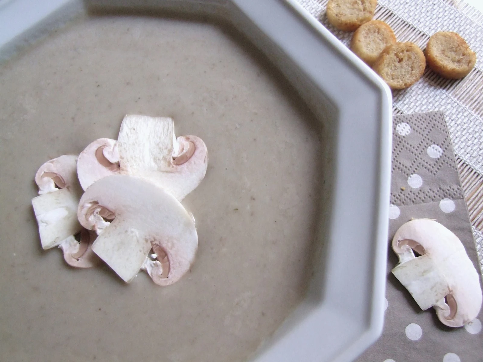 COOKING JULIA : VELOUTÉ DE CHAMPIGNONS