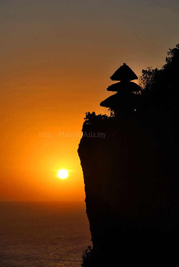 Sunset at Uluwatu, Bali Picture - Malaysia Travel Food Lifestyle Blog