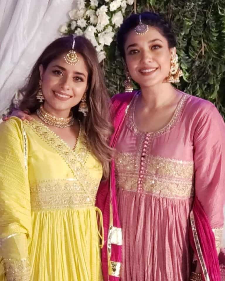 Sanam Jung's Sister Sonia Wedding - Ethereal Pictures of Three Sisters Sanam Jung's Sister Sonia Wedding - Ethereal Pictures of Three Sisters