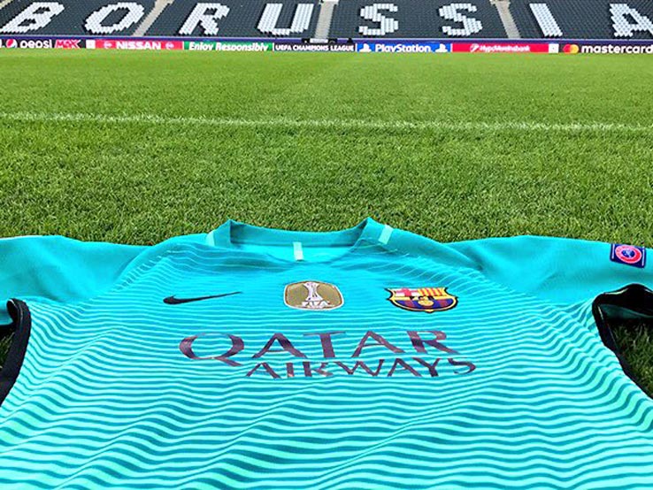 Auf dem Platz Barcelona 1617 Ausweichtrikot Nur Fussball
