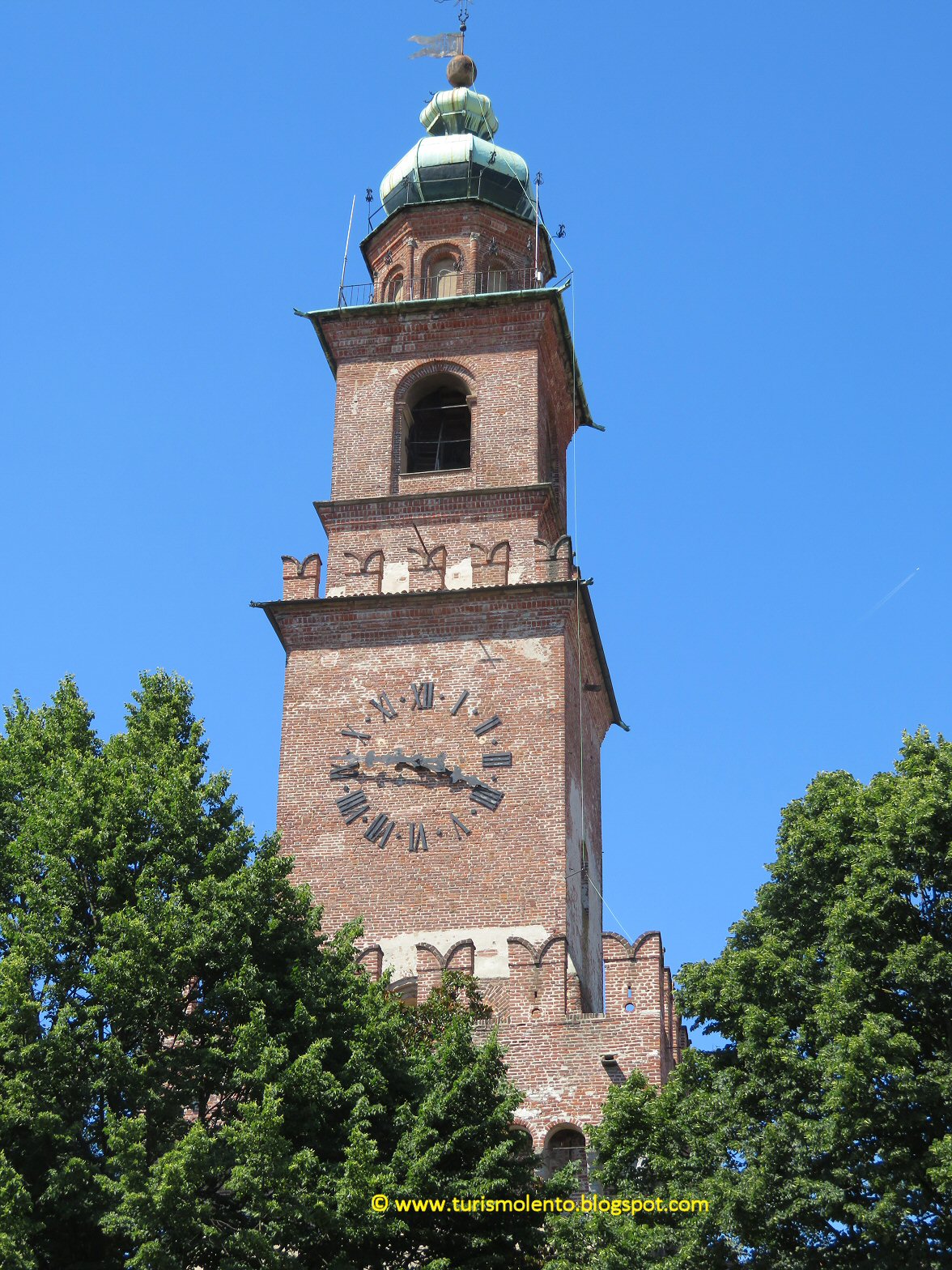 Molino Vigevano, Torre d'Isola