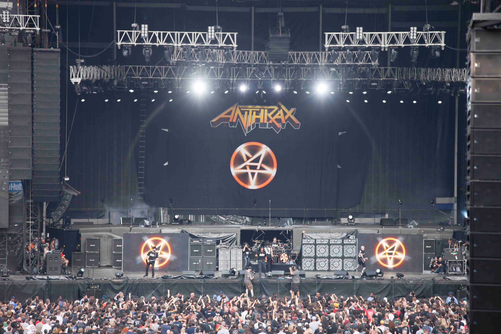 Horns Up Rocks Anthrax Deliver the Goods to Hometown Crowd at The Big