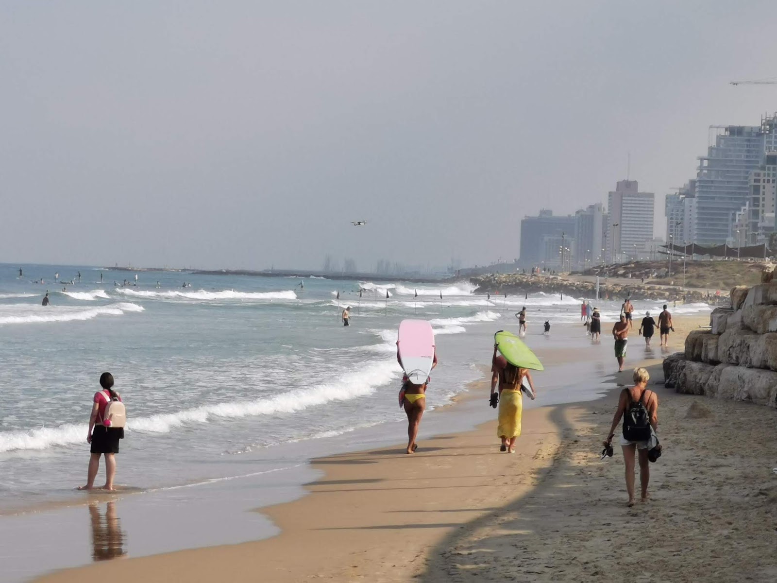 échappées Belles Israel Sous Le Soleil De Tel Aviv #replay Echappées Belles : Israel, sous le soleil de Tel Aviv avec Tiga
