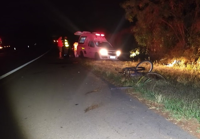 Ciclista de 23 anos morre após bater de frente com micro-ônibus na Rodovia Assis Chateaubriand