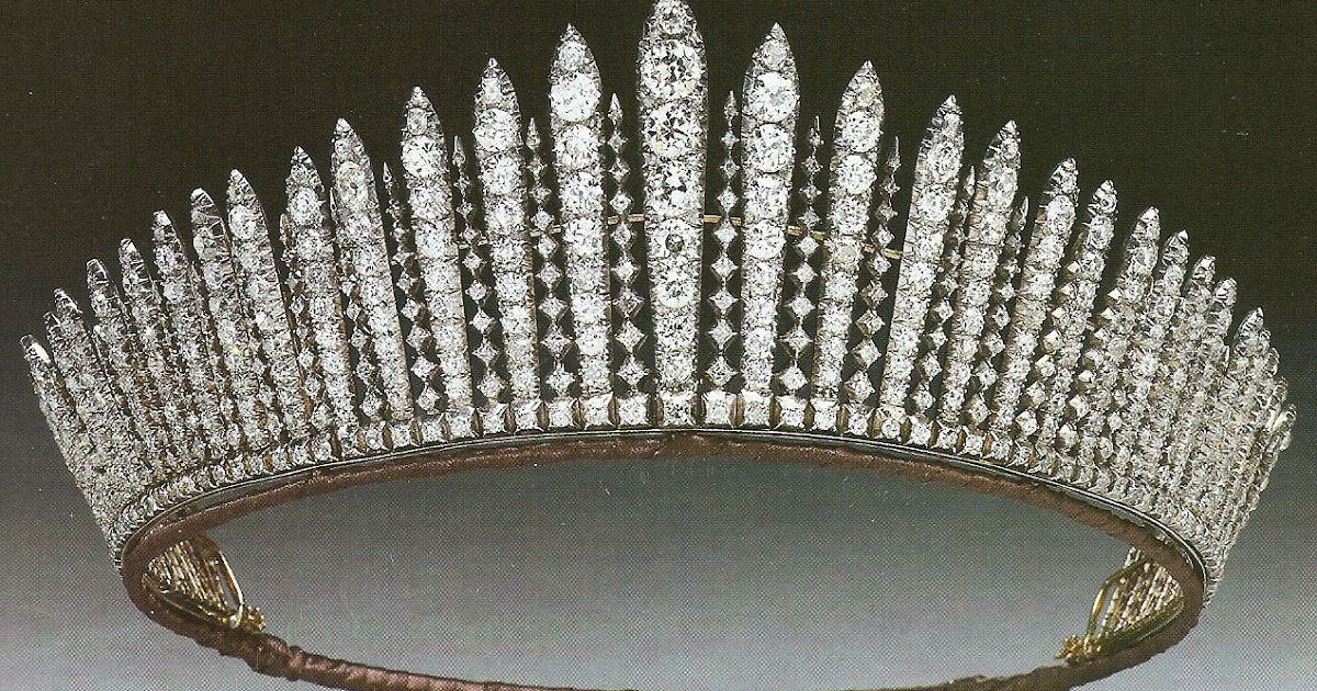 Tiara Mania Queen Mary of the United Kingdom's Fringe Tiara