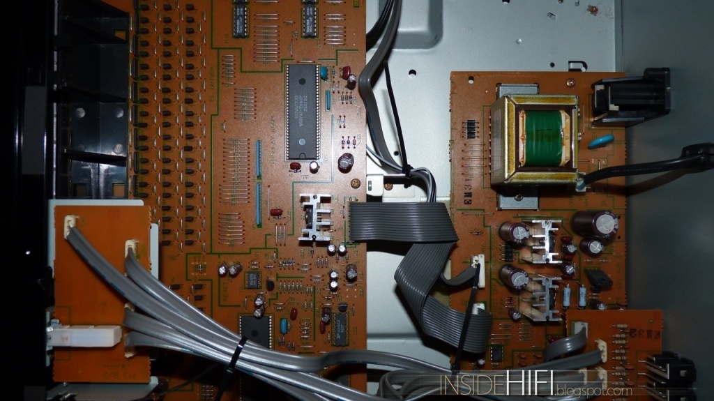 Inside HiFi Kenwood GE7030