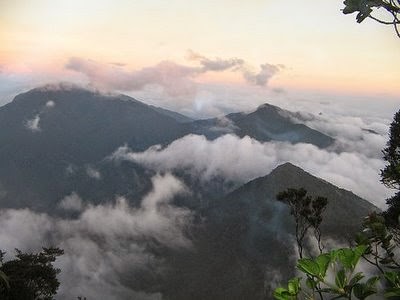 10 Gunung Tertinggi Di Malaysia | 10 Perkara Sahaja