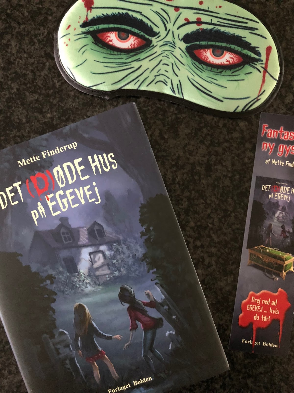 Forestilling Om Paradis Mette Finderup Det d de Hus P Egevej forestilling-om-paradis-mette-finderup-det-d-de-hus-p-egevej