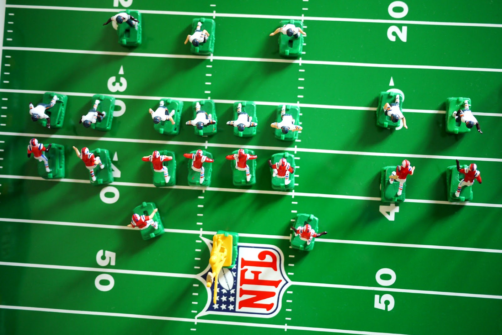 Vault 1541 [YouTube] Electric Football Super Bowl Edition