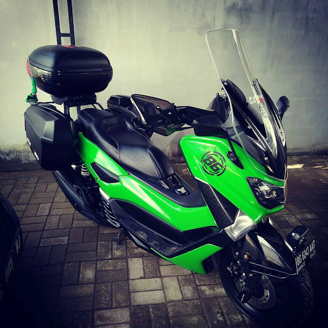 Yamaha Nmax Touring Dengan desain terbaru