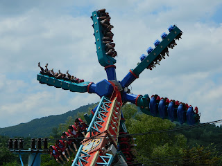 Double rock spin at Everland park, Seoul