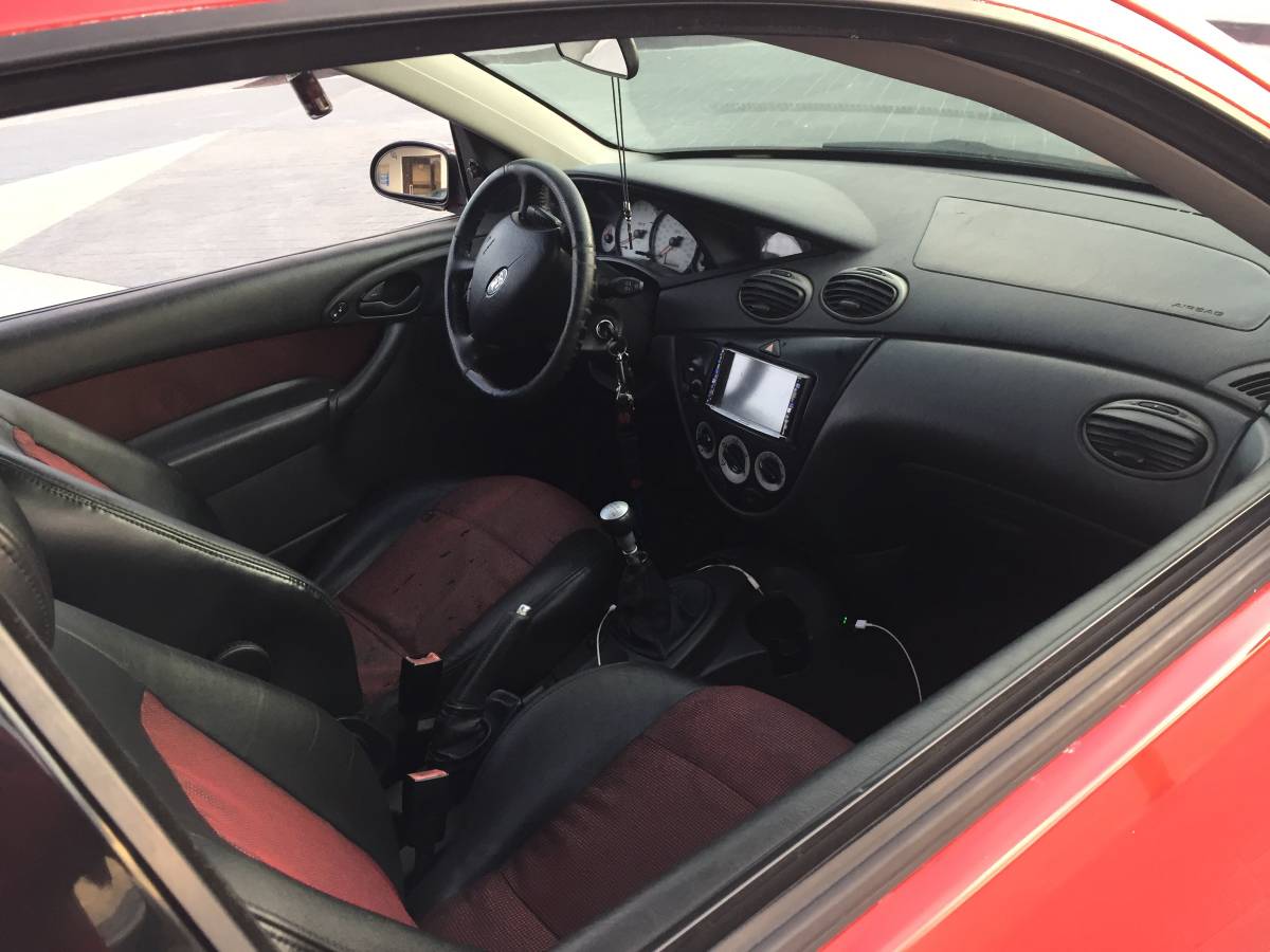 6 Speed Manual: 2003 Ford Focus SVT - DailyTurismo
