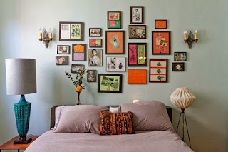 Como fazer uma composição de quadros na parede de sua casa