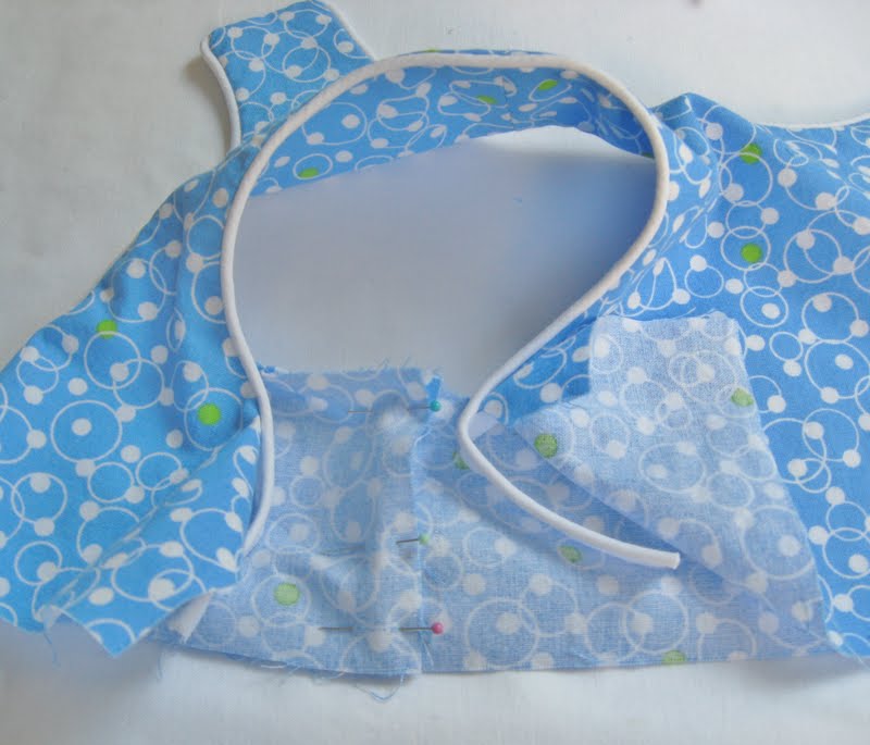 Blog Sitter - Toni from Sugar Tart Crafts! Toddler Keyhole Dress ...
