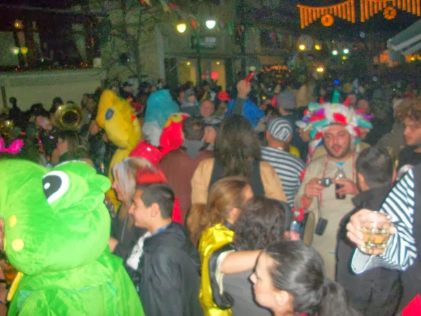 Αλλαγή του χρόνου με καρναβάλια έκαναν στο Άργος Ορεστικό (μεγάλο φωτορεπορτάζ)