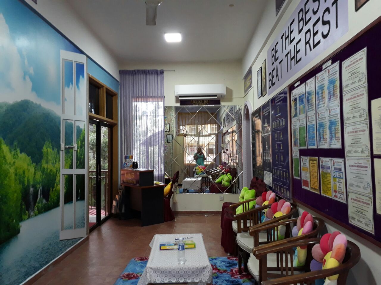 SMK Puncak Alam; Contoh Bilik Kaunseling Teraputik Dan Berfungsi - GURU