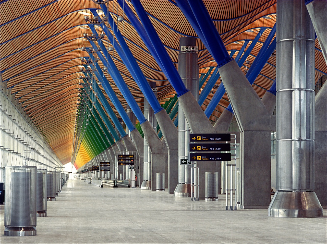 By ZonArquitectur Aeropuerto de Barajas T4 y T4S_Madrid_España Arquitectura By ZonArquitectur Aeropuerto de Barajas T4 y T4S_Madrid_España Arquitectura