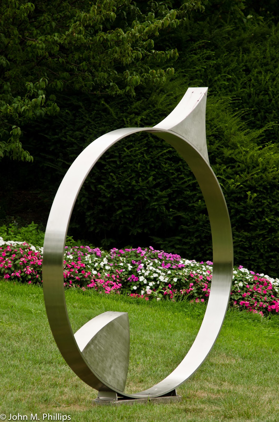 SKEPTIC PHOTO SCULPTURE GARDEN SCULPTURES