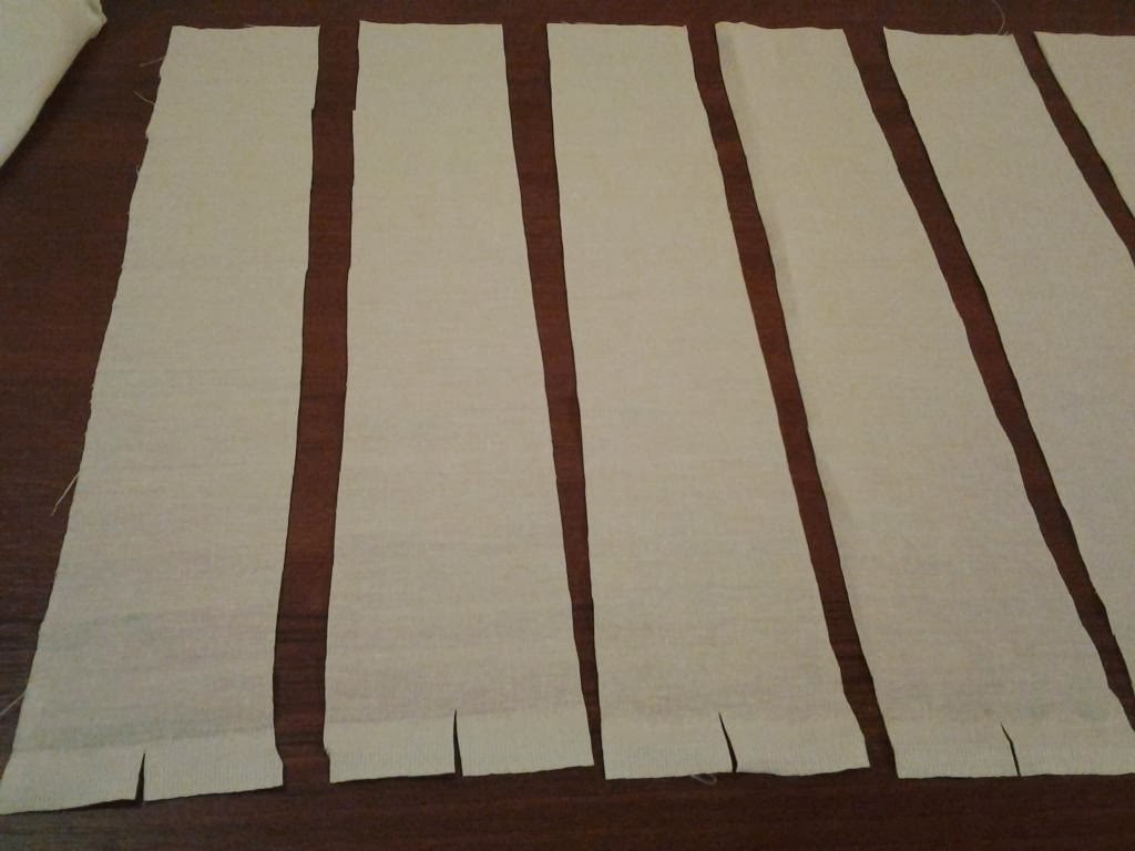 как сшить завязки. лента завязки пришита в центре тканью. сшить завязки. мешочек с завязками. как сделать завязки из ткани.