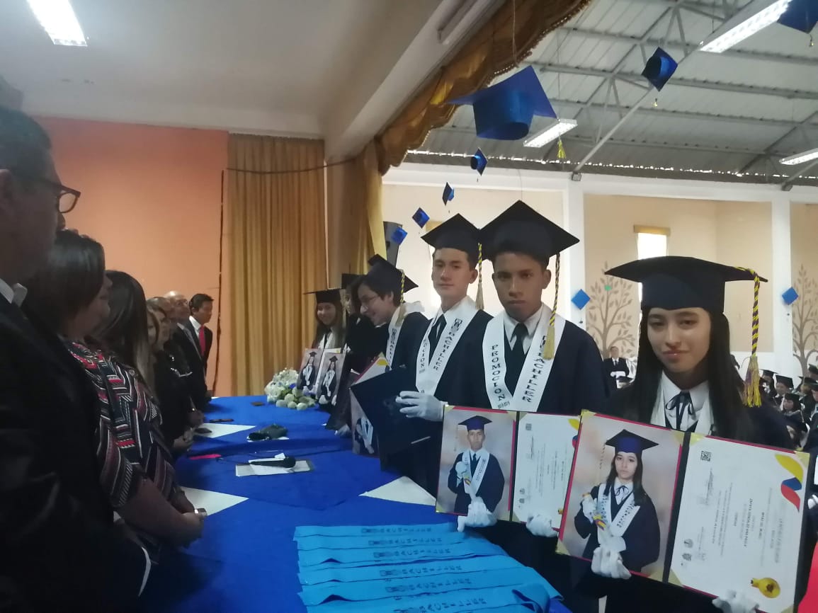 unidad-educativa-mitad-del-mundo-galeria