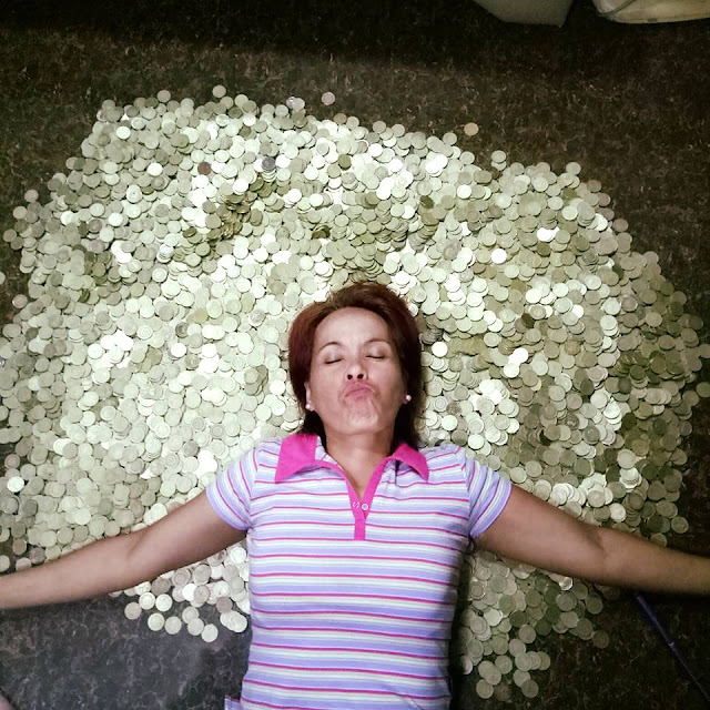 Tidur di Atas Tumpukan Uang Receh, Ternyata Seperti Ini Faktanya Kisahnya Jadi Pelajaran Bagi Kita Tidur di Atas Tumpukan Uang Receh, Ternyata Seperti Ini Faktanya Kisahnya Jadi Pelajaran Bagi Kita