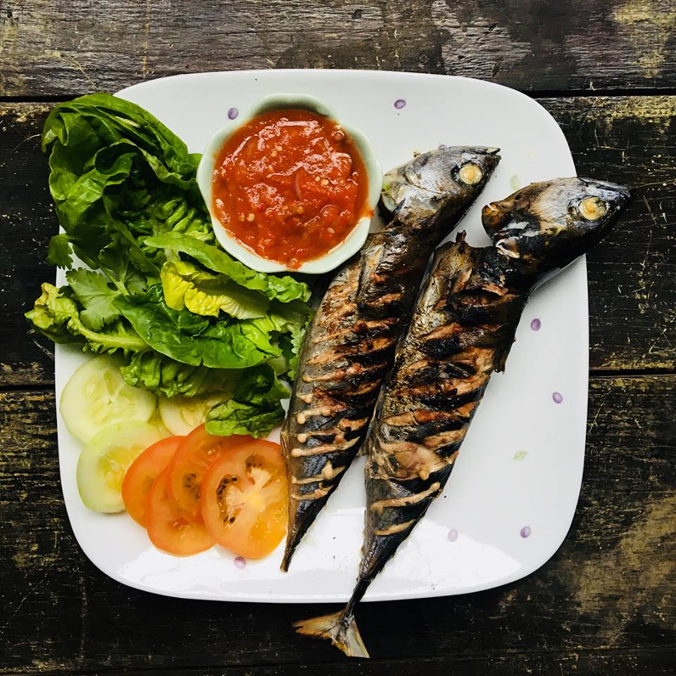 Cik Wan Kitchen: Ikan Tongkol Bakar dengan Cicah Air Asam