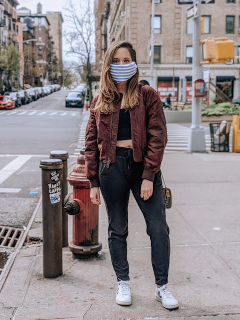 Nyc fashion blogger Kathleen Harper's grocery-run street style during COVID-19 pandemic.