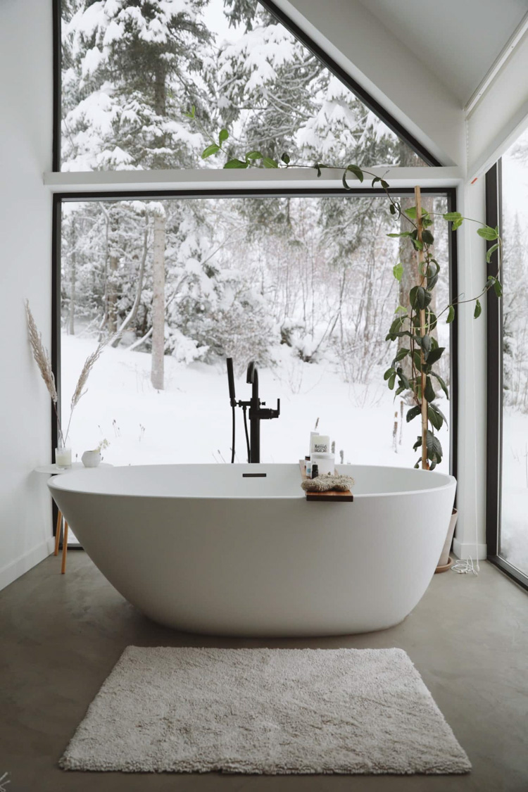 Cabin Escape: A Dreamy Scandi Inspired Ski chalet in Whitefish