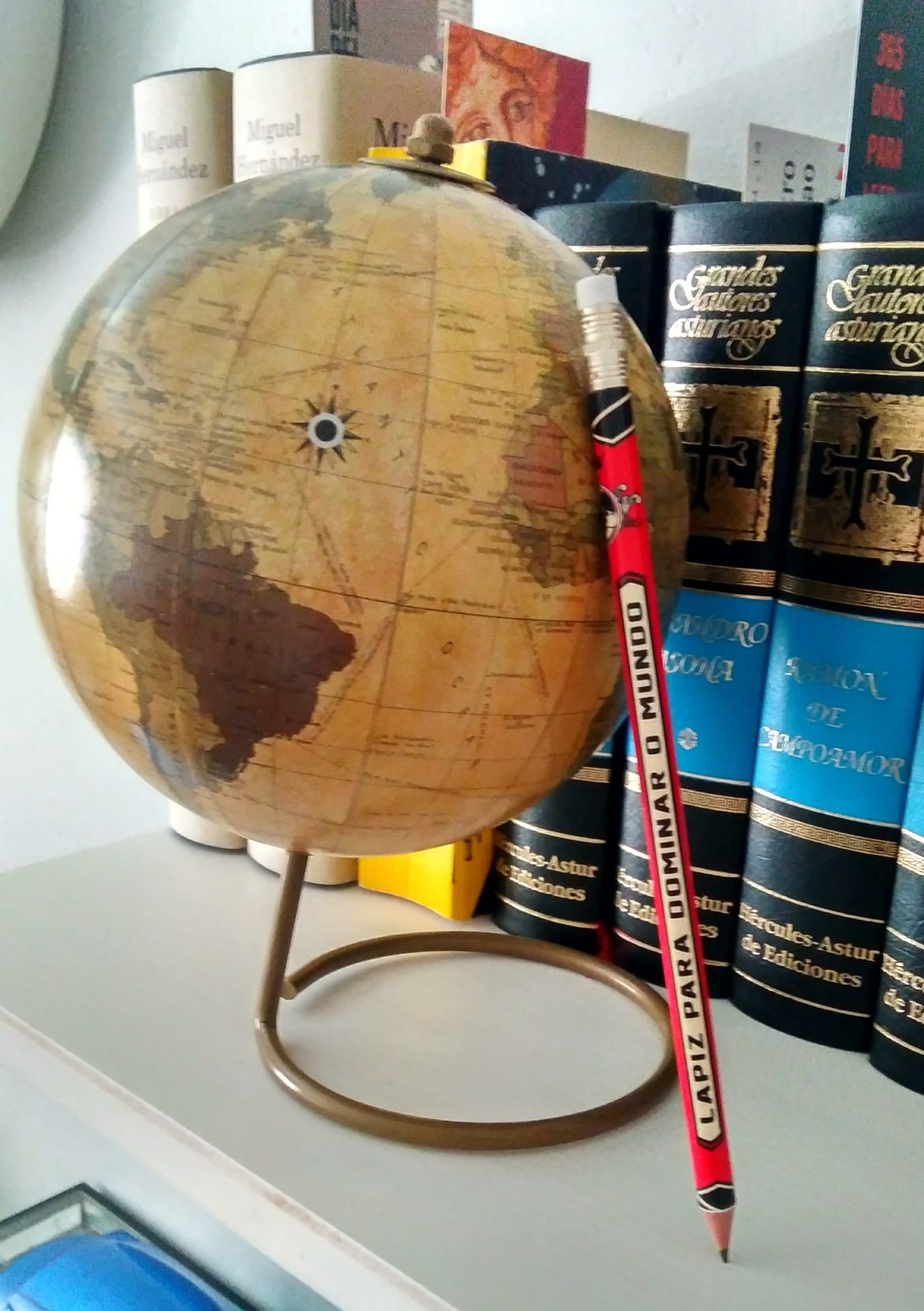 Letricidios premeditados Dominar el Mundo