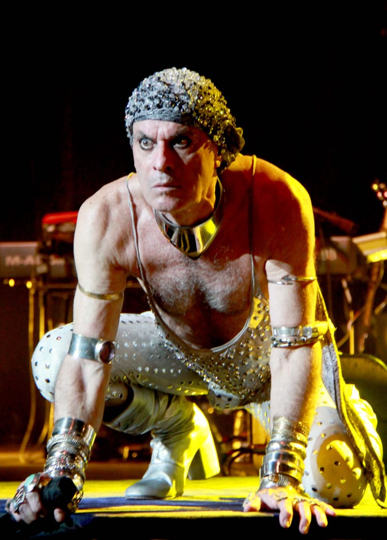 Ney Matogrosso apresentou nesta terça show Bloco na Rua no Teatro Riachuelo