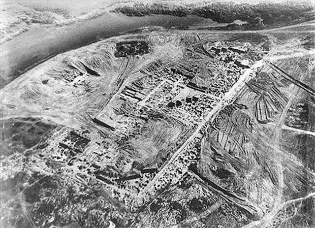 Руины хазарской крепости Саркел (фотоснимок раскопок под руководством М.И. Артамонова, 1930 г.)