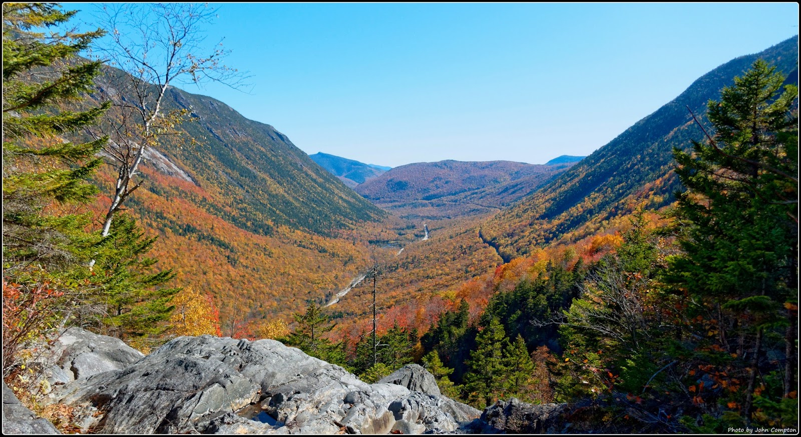 1HappyHiker Autumn in New Hampshire’s Crawford Notch