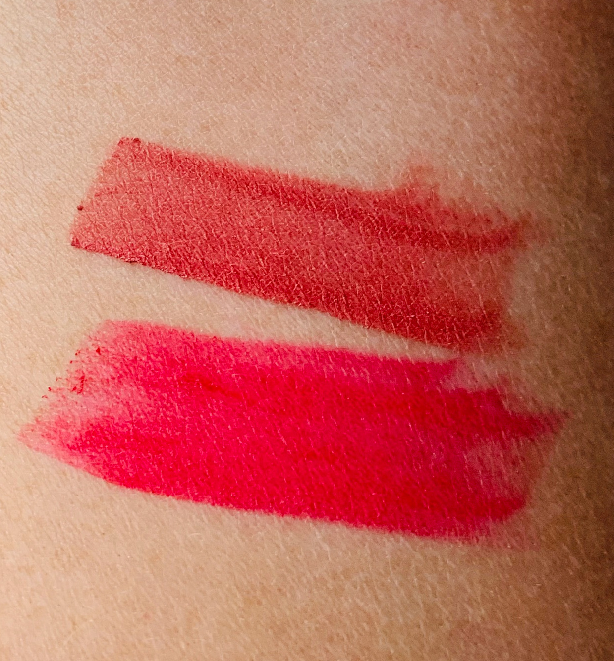Yves Saint Laurent Rouge Pur Couture The Slim Lipstick Review & Swatches