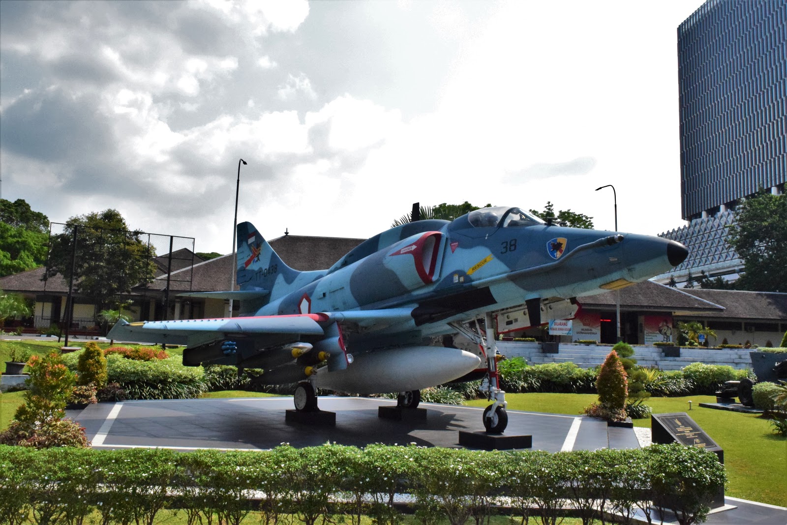 lukmanmohdluck: Museum Satria Mandala Jakarta