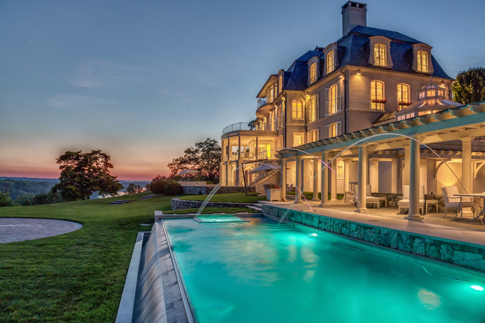 NFL's Dan Snyder's 30,000 Square Foot Mega Mansion In Potomac, MD THE AMERICAN MANION