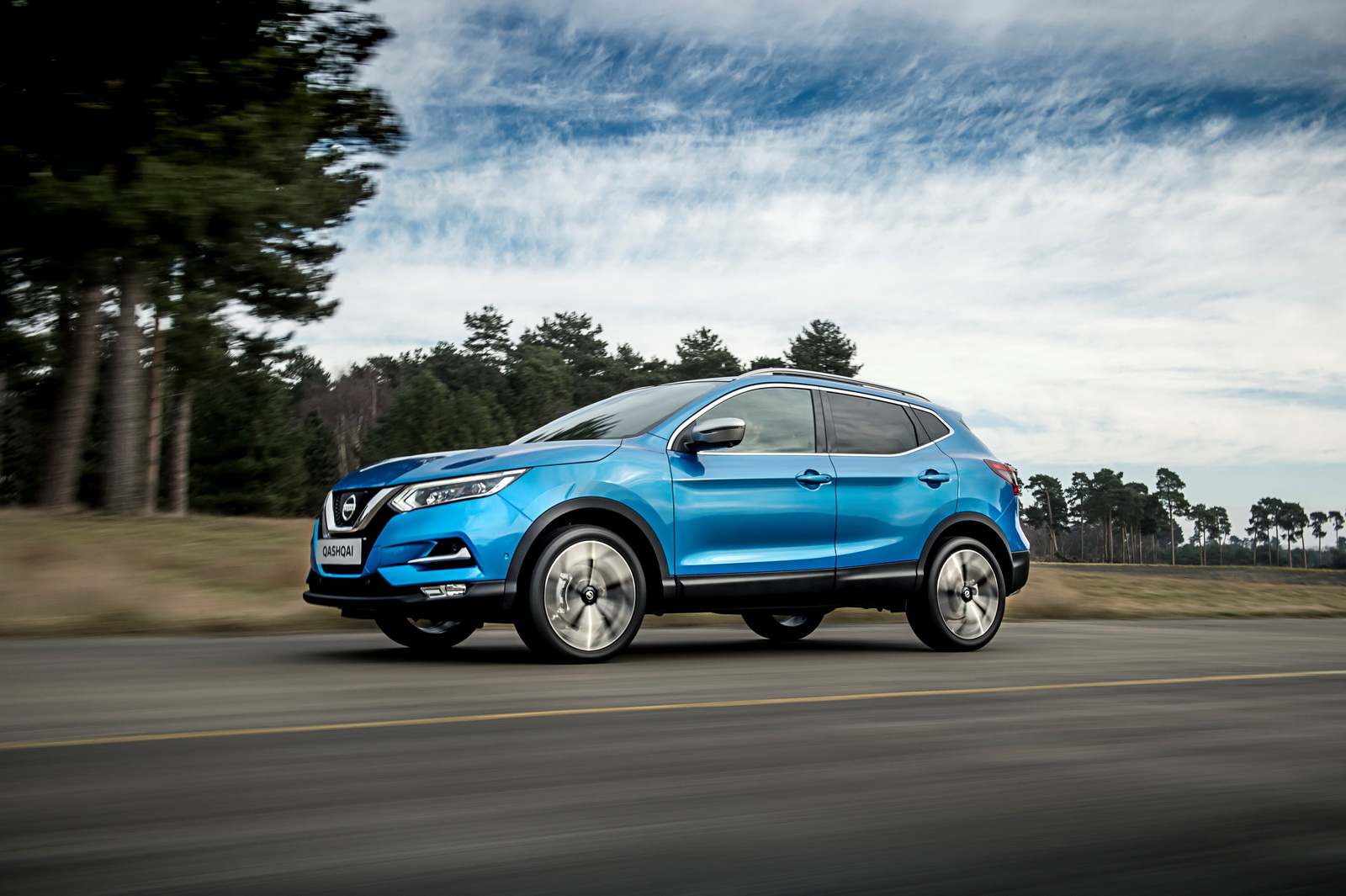 Facelifted 2018 Nissan Qashqai SUV Gets Semi-Autonomous ... Facelifted 2018 Nissan Qashqai SUV Gets Semi-Autonomous ...