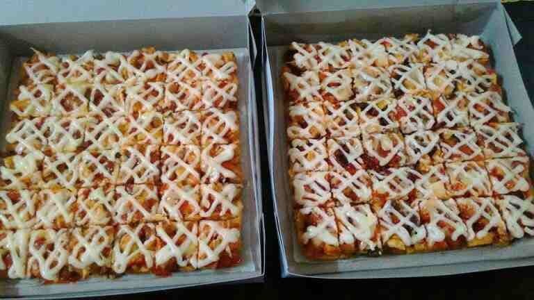 MaKaN JiKa SeDaP CARA BUAT PIZZA GUNTING GUNA ROTI, TAK PAYAH ULI!