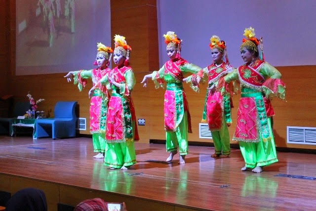 Tugas Manajemen Pendidikan KULIAH UMUM 14 MEI 2014