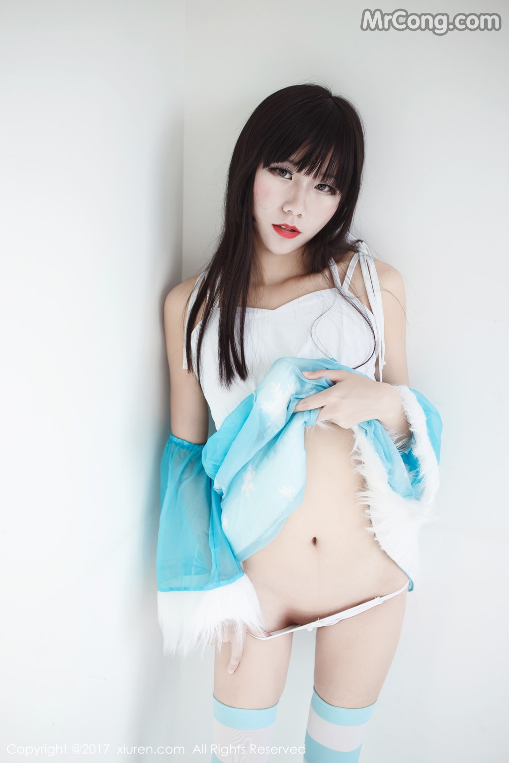 XIUREN No. 656: Model Xiang Feng Ti Bi (香 风 提 比 w) (53 photos)