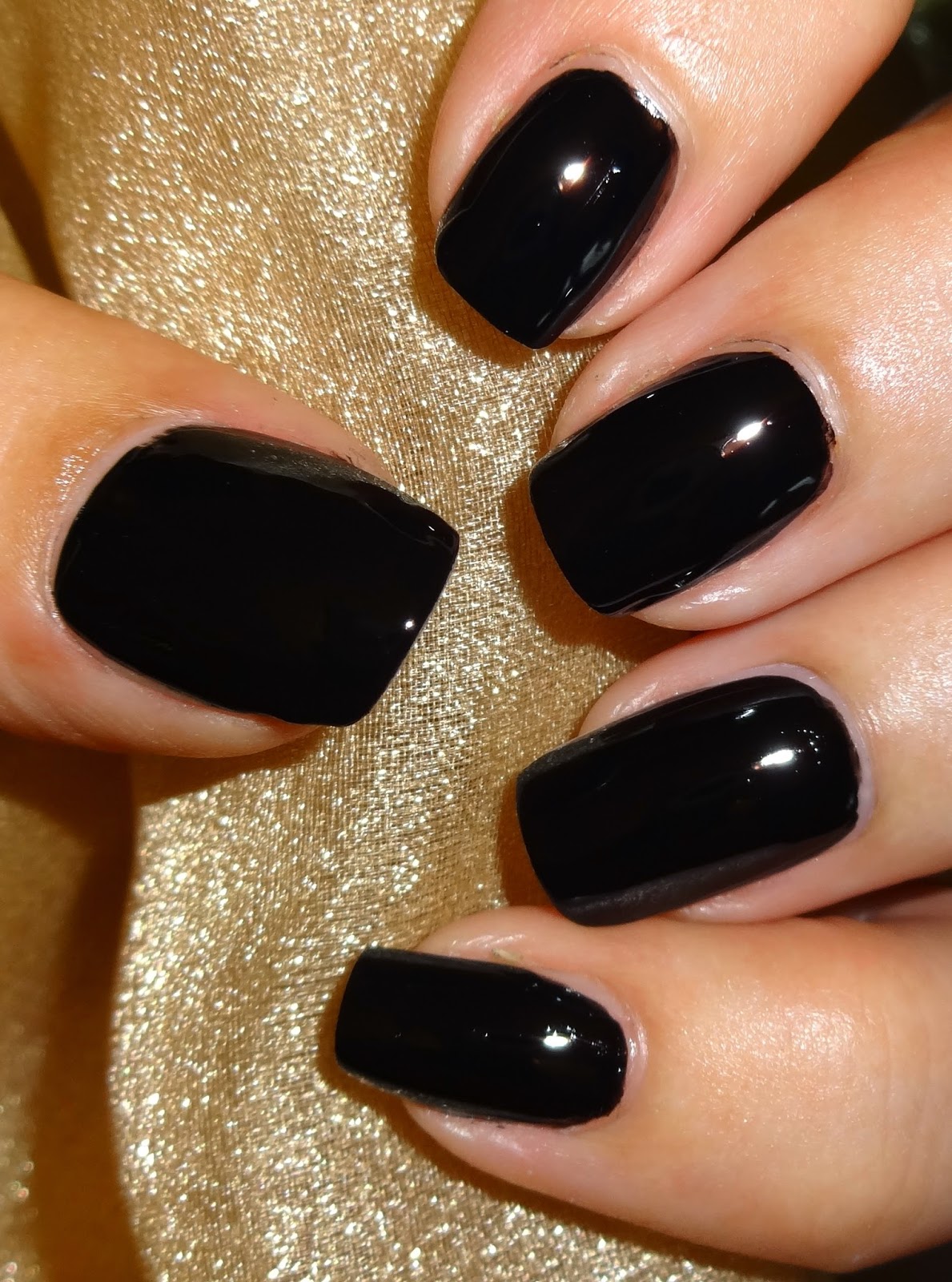 Wendy's Delights Beauty UK Nail Polish White Out & Black Out