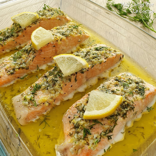 Salmón al Horno con Salsa de Limón, Eneldo Fresco y Mantequilla