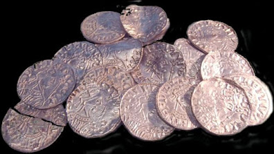 Клад нормандских серебряных монет середины 11-го века, оценен в £5,000,000 млн. фунтов стерлингов...