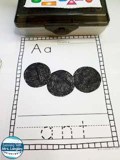 Alphabet activities for preschool and kindergarten are the best way to teach the alphabet! This hands on, crafty, alphabet book teaches each letter with a first sound craft to create a one of a kind alphabet book students can take home. Work on fine motor skills like cutting, coloring, and gluing while creating this fun book! Also use it to teach those important procedures in the classroom! #kindergartenclassroom #preschoolclassroom #kindergarten #prek