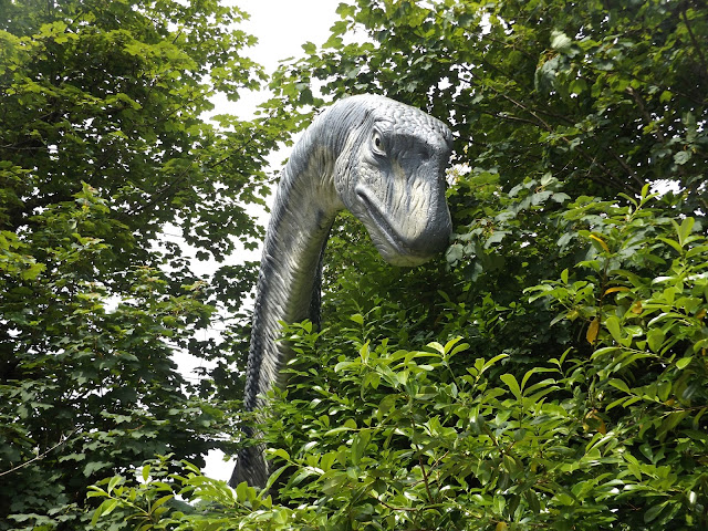 dan-yr-ogof, showcaves, dinosaur, wales